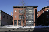 Carleton Court in Portland, ME - Foto de edificio - Building Photo