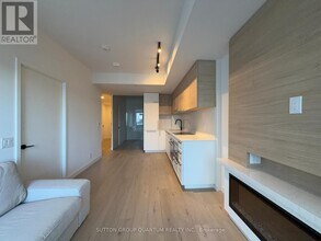 1050 Eastern Ave in Toronto, ON - Building Photo - Building Photo