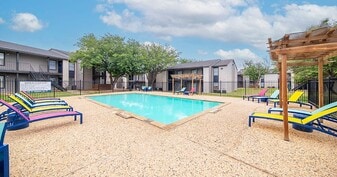 Stone Creek Apartment Homes in Midland, TX - Building Photo