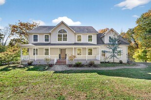 1281 NY-208 in Monroe, NY - Building Photo