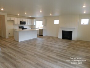 12628 173rd Ave E in Bonney Lake, WA - Building Photo - Building Photo