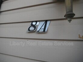 1100 Pineland Ave in Hinesville, GA - Building Photo