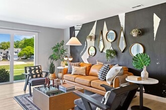 Albion on Northwest in Palatine, IL - Building Photo - Building Photo