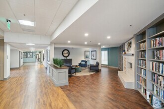 Redwood Seniors of Willow Glen - 55+ in San Jose, CA - Foto de edificio - Building Photo