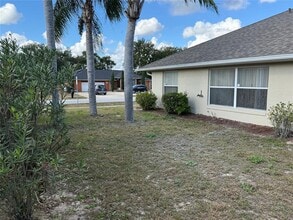 710 Independence Dr in Orange City, FL - Building Photo - Building Photo