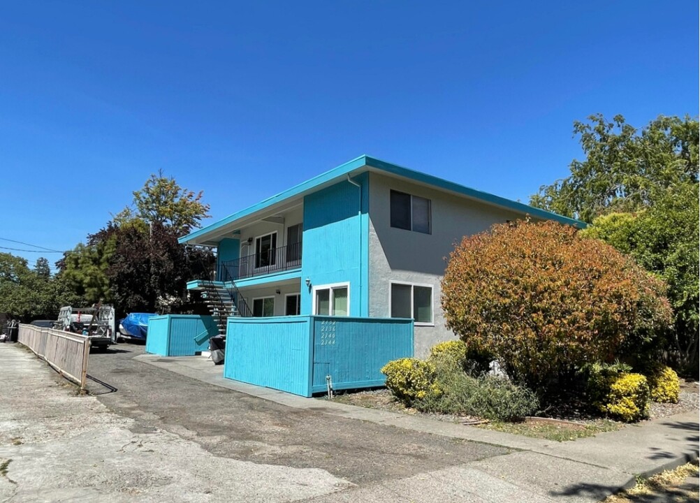 2132 Illinois St in Vallejo, CA - Building Photo