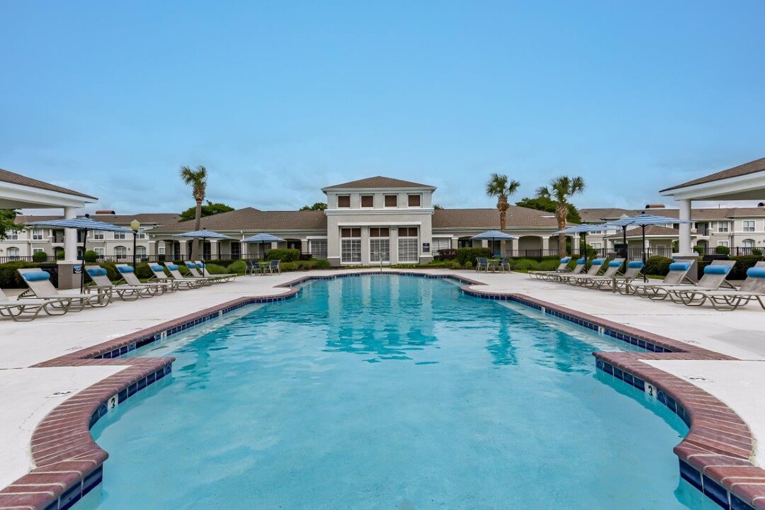 Chateau Des Lions Apartment Homes in Lafayette, LA - Foto de edificio