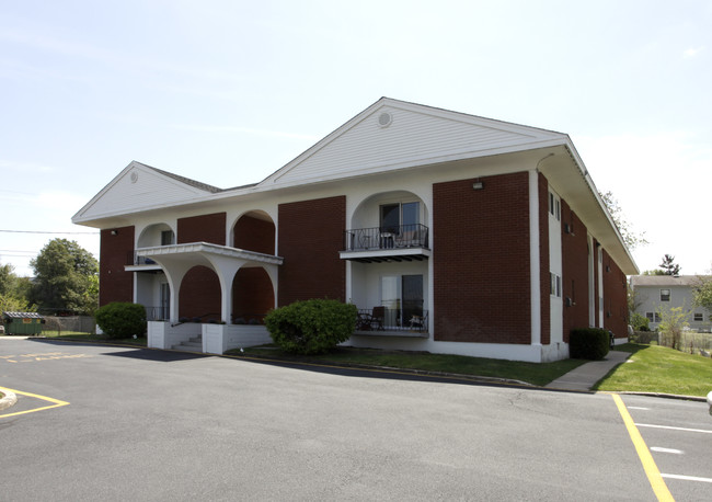 Spring Lake Apartments in Spring Lake, NJ - Foto de edificio - Building Photo