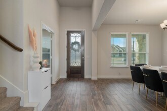 3825 Honey Grove Dr in Midlothian, TX - Foto de edificio - Building Photo