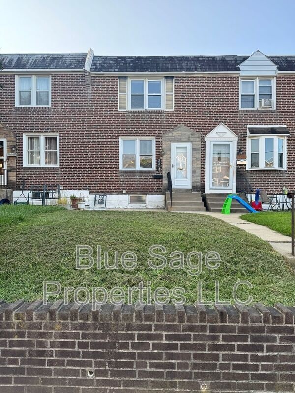 property at 2254 S Harwood Ave