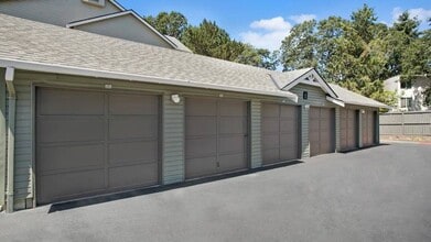 Beaumont Grand Apartment Homes in Lakewood, WA - Building Photo - Building Photo