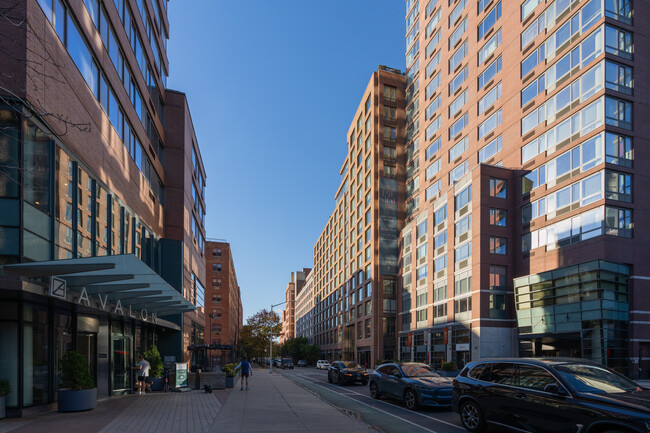 The Park Clinton in New York, NY - Foto de edificio - Building Photo