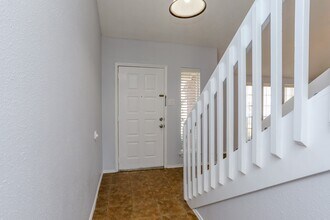 8123 Big Oak Trail Dr in Houston, TX - Building Photo - Building Photo