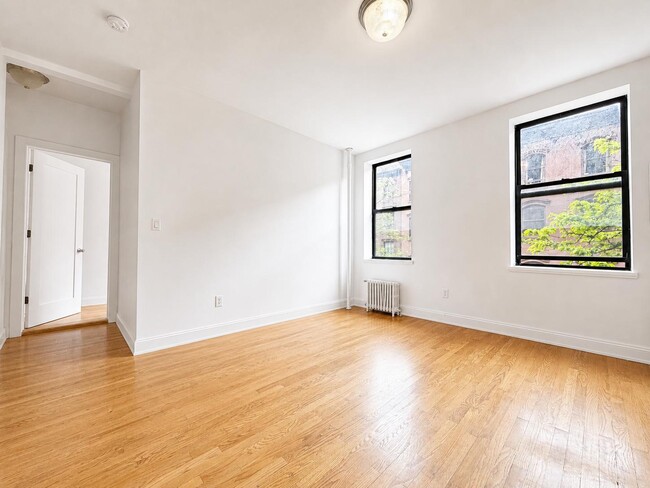 29 W 12th St, Unit 3A in New York, NY - Foto de edificio - Building Photo