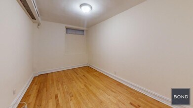 323 E 83rd St in New York, NY - Building Photo - Building Photo