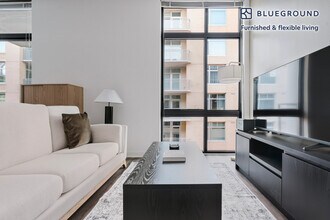 4918 St Elmo Ave in Bethesda, MD - Building Photo - Building Photo