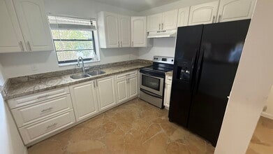 10583 La Placida Dr in Coral Springs, FL - Foto de edificio - Building Photo