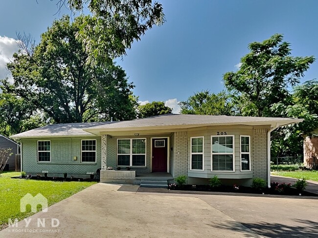 205 Olive St