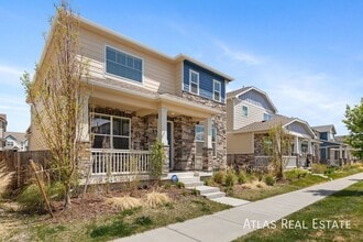 868 Quatar St in Aurora, CO - Building Photo - Building Photo
