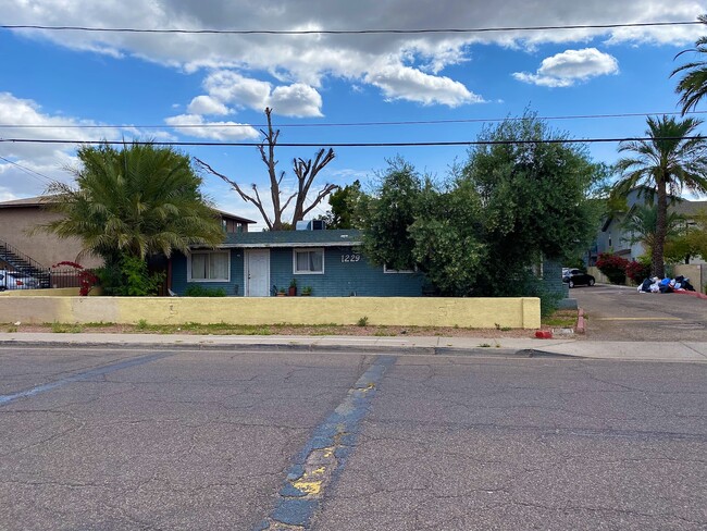 1229 N 35th St in Phoenix, AZ - Building Photo - Building Photo