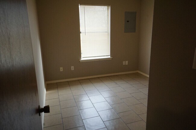 2233 Alma Blvd-Unit -2 in Van Buren, AR - Building Photo - Building Photo