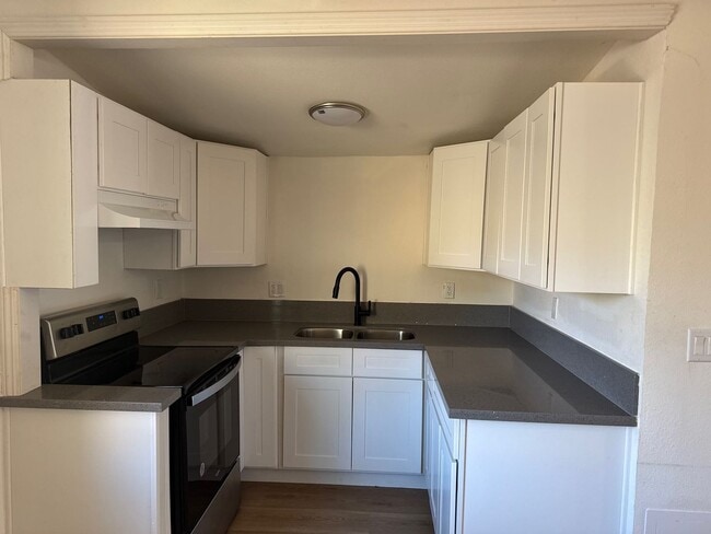 property at 1709 Kilbreth Dr