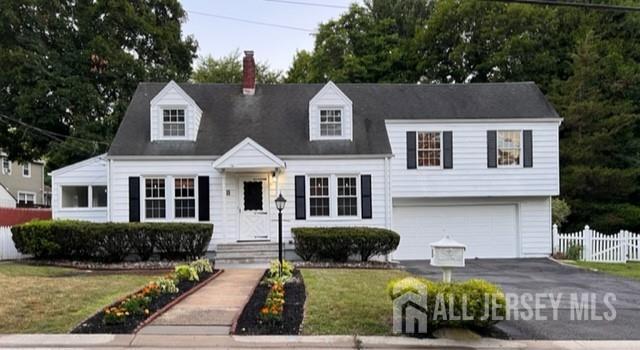 8 Lakeview Ave in East Brunswick, NJ - Building Photo