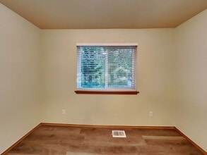 180789 97th Ave Ct E in South Hill, WA - Building Photo - Building Photo
