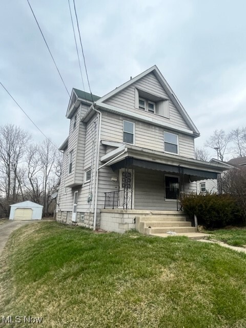 240 Lafayette St in Youngstown, OH - Foto de edificio