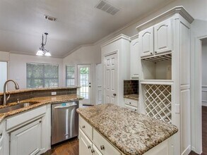 7345 Cottonwood Ct in North Richland Hills, TX - Building Photo - Building Photo