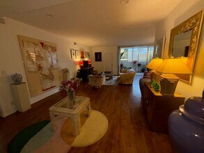 1541 Hayworth Ave in Los Angeles, CA - Building Photo - Building Photo