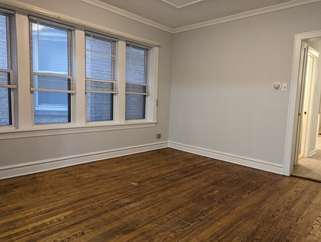 5650 N Spaulding Ave in Chicago, IL - Building Photo - Building Photo