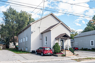 61 Main St S in Uxbridge, ON - Building Photo - Building Photo