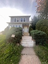 186 Old Rd in Sewaren, NJ - Building Photo