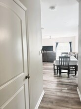 664 Greenbriar Ave in Hampton, VA - Building Photo - Building Photo