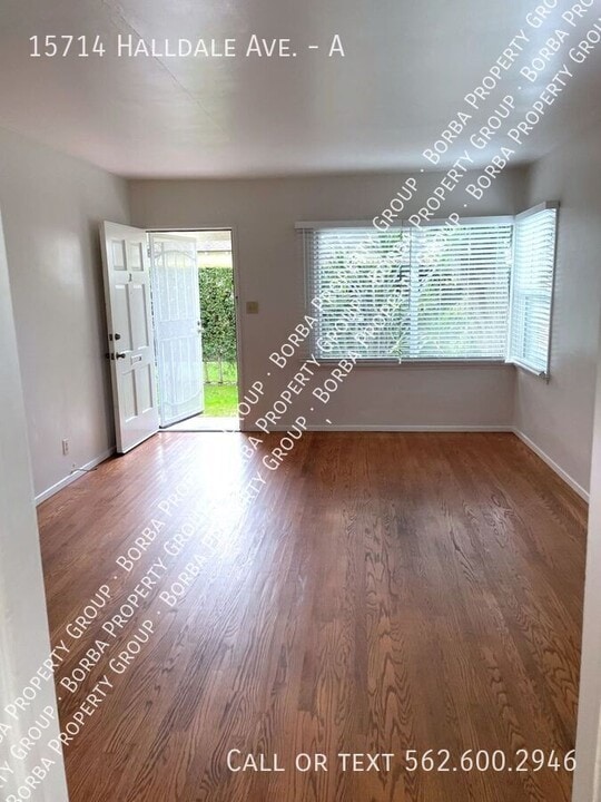 15714 Halldale Ave in Gardena, CA - Building Photo