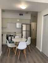 810 7th St, Unit 206