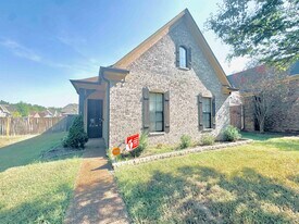 7938 Parkmont Dr in Memphis, TN - Building Photo