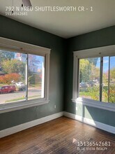 792 N Fred Shuttlesworth Cir in Cincinnati, OH - Building Photo - Building Photo