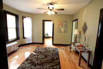 10930 S Vernon Ave in Chicago, IL - Building Photo - Building Photo