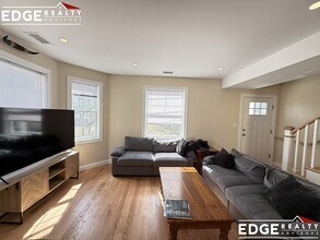 40 Glenley Ter in Boston, MA - Foto de edificio - Building Photo