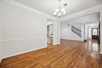 2914 Royal Oaks Crest in Houston, TX - Building Photo - Building Photo