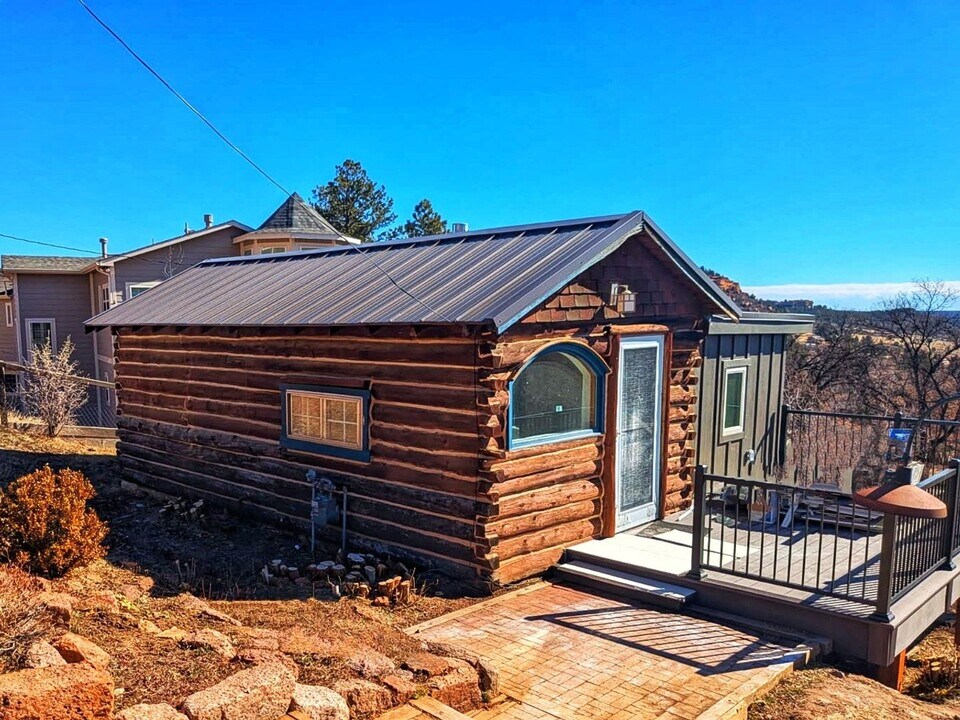 97 Hillside Rd in Palmer Lake, CO - Building Photo