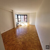 Fourth Avenue in New York, NY - Building Photo