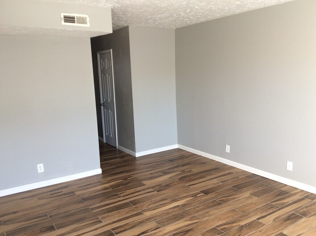 Lakeside Apartments SC Apartments