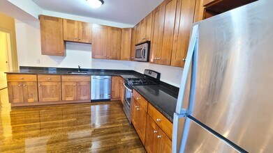 29 Commonwealth Ter, Unit 2 in Boston, MA - Foto de edificio - Building Photo