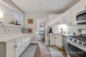 2324 W 25th St in Chicago, IL - Building Photo - Building Photo