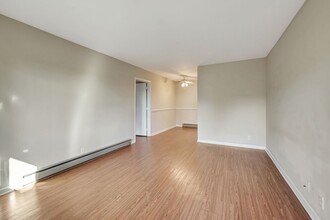 2601 Hillsboro Pike in Nashville, TN - Building Photo - Building Photo