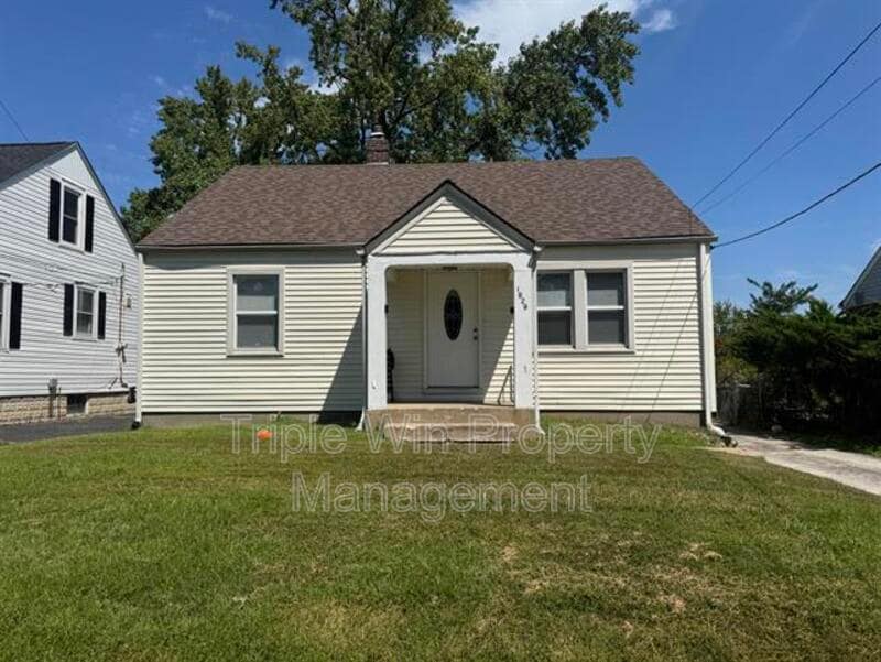 1629 Talisman Ln in St. Louis, MO - Building Photo