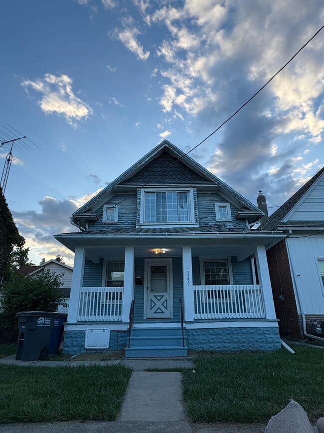 property at 3359 Chestnut St